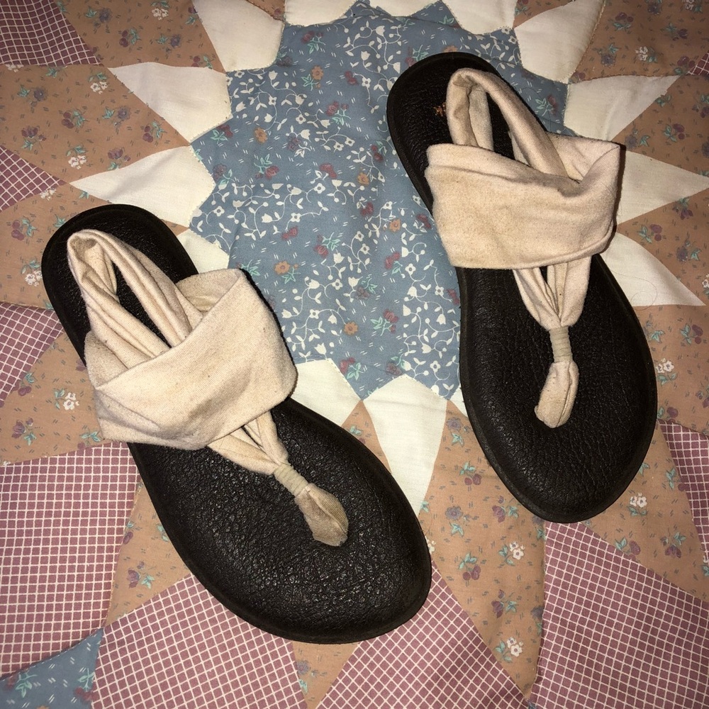 Sanuk sandals